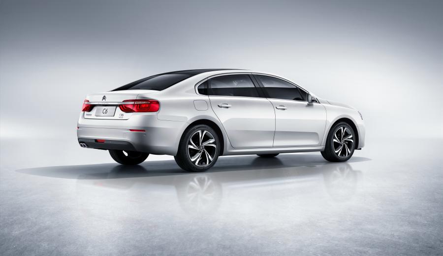  Citroen C6 2016 года  (фото 2 из 39)